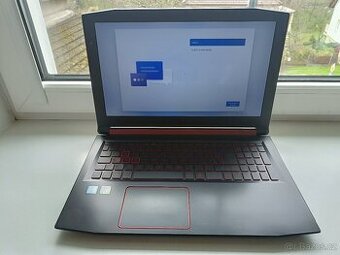 Acer Nitro 5 (AN515-52-59FA) – herní notebook