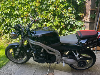 Prodám Triumph Speed triple 955i