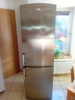 Kombinovaná lednice Whirlpool