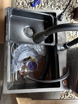 Kuchyňský dřez Nový