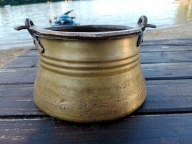 Měděná menší žardiniéra