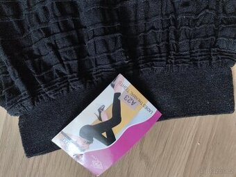 Nové elastické černé kalhoty s vyšitou sukýnkou