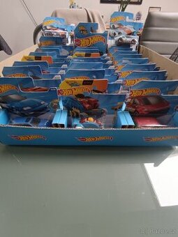 Hotwheels sbírka 26 autíček