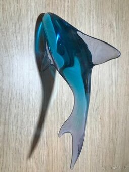 Plastika modrý Delfín Miloslav Janků hutní sklo