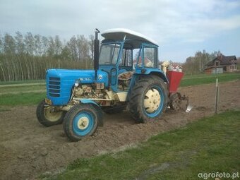 Zetor 3011 bez SPZ + Vlek 7 tun s SPZ