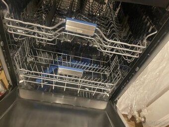 Nerezová myčka BEKO