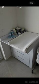 Přebalovací komoda