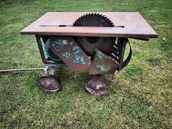 Cirkulárka včetně silného 5,5 kW elektromotoru na 380V