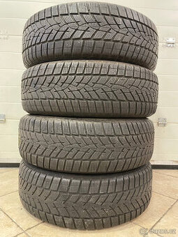Goodyear Ultragrip Performence 215/65 R17 99V 4Ks zimní