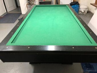Kulečníkový stůl  210