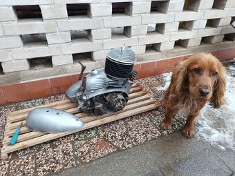 Jawa 250 pérák - kompletní motor, typ komunista