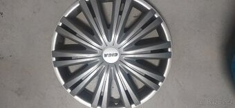 Plechové disky s poklicemi 15