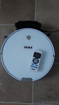 Robotický vysavač Tesla