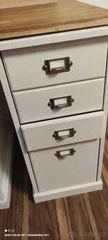 Suplikovy podstavec IKEA,sada 2 kusy SLEVA