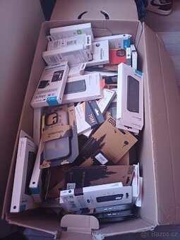 130ks krytů na telefon iPhone Samsung  xiaomi
