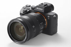 Set Sony Alpha A7III + Sony 24-105mm