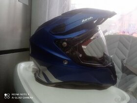 Motorkářská helma Airoh Commander Modrá