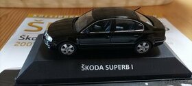 Škoda Superb 1:43