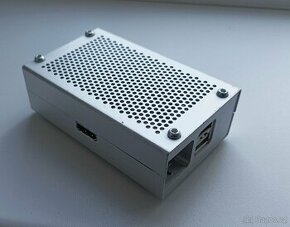 Raspberry Pi 1 Model B 512MB RAM + krabička - 1