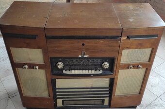 Stereo