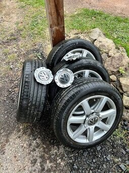 Kola na VW Touran