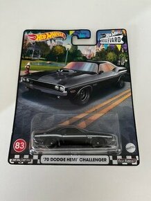 HOT WHEELS PREMIUM DODGE CHALLENGER HEMI - NOVE