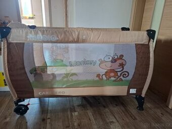 Cestovní postýlka