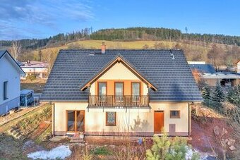 Rodinný dům 4+kk s garáží a zahradou, kolaudace 2018, Městys