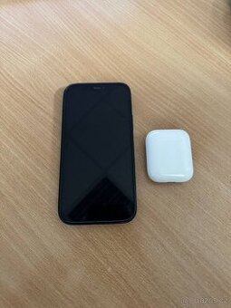 iPhone 12 (128 GB) + dárek AirPods (1 kus)