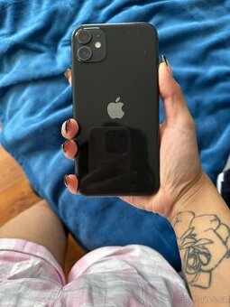 iPhone 11 Black 64GB 🍏