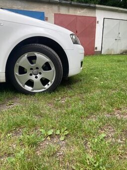 Audi A3 17" Originální sada+4x zánovní letní pneu