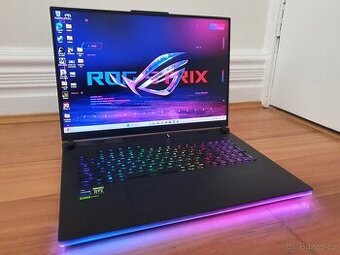 18" 240HZ_ASUS ROG 18_i9-14900HX_32GB_1TB_RTX 4070 8GB