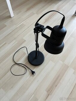 Stolní lampa