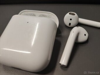 PRODÁM nebo VYMĚNÍM. - zánovní ORIGINÁL APPLE IPODS 2.
