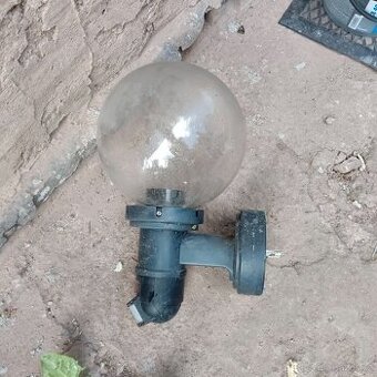 Venkovní lampa s pohybovým čidlem