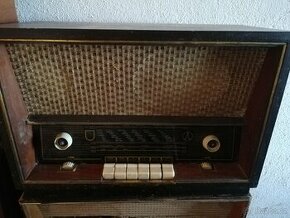 Staré rádio Tesla