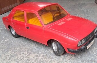 Škoda 120LS retro hračka