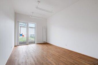 PRONÁJEM JEDNOTKY 1KK SE ZAHRADOU 69,4 m²