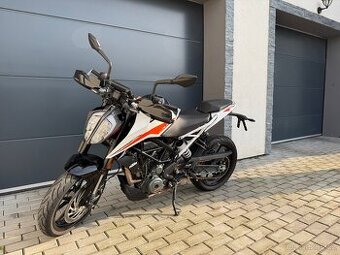 KTM DUKE 390