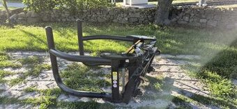 Kleště na kulaté senážní balíky Flexigrip