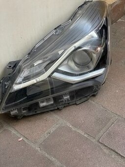 originál predné ľavé LED svetlo - toyota Yaris Y20