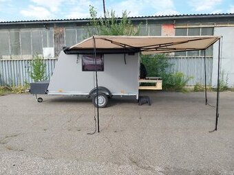 Bržděný minikaravan