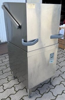 Průchozí myčka Winterhalter PT-500 - použitá