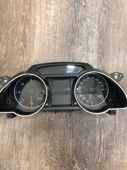 Audi a5 budiky Anglie