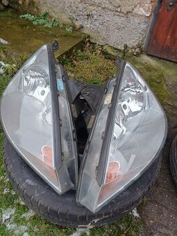 Ford Focus 2003 náhradní díly - ALU kola, světla, zrcátka,..