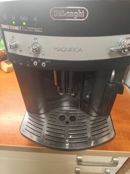 Prodám automatický kávovar DeLonghi esam 3000 ex1