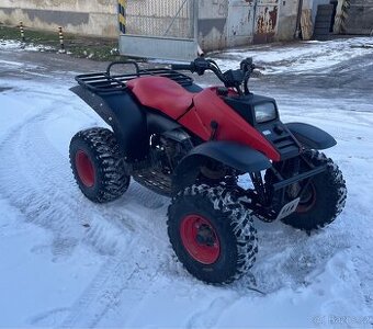 Čtyřkolka Polaris TrailBoss 2x4