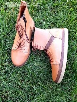 Nové kožené boty 38