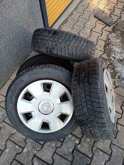 Prodám 4x obuté zimní pneu a disky 5x112 na škoda Octavia 2