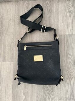Crossbody kabelka